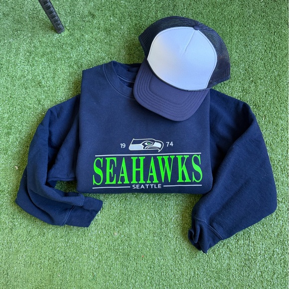 Seattle Seahawks Navy Crewneck, NFL - Picture 4 of 4